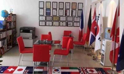 藤上留學(xué) 自費(fèi)出國(guó)留學(xué)中介服務(wù)的專業(yè)指南